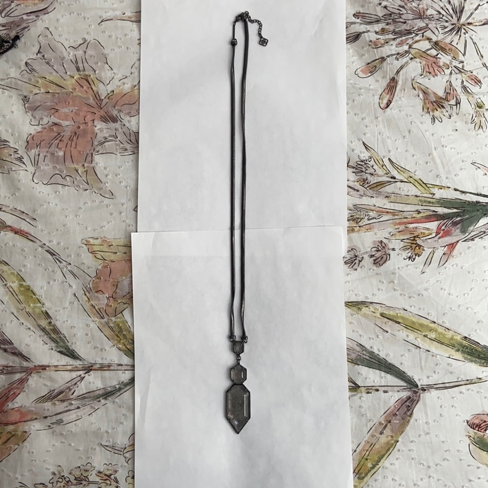 Kendra Scott Necklace